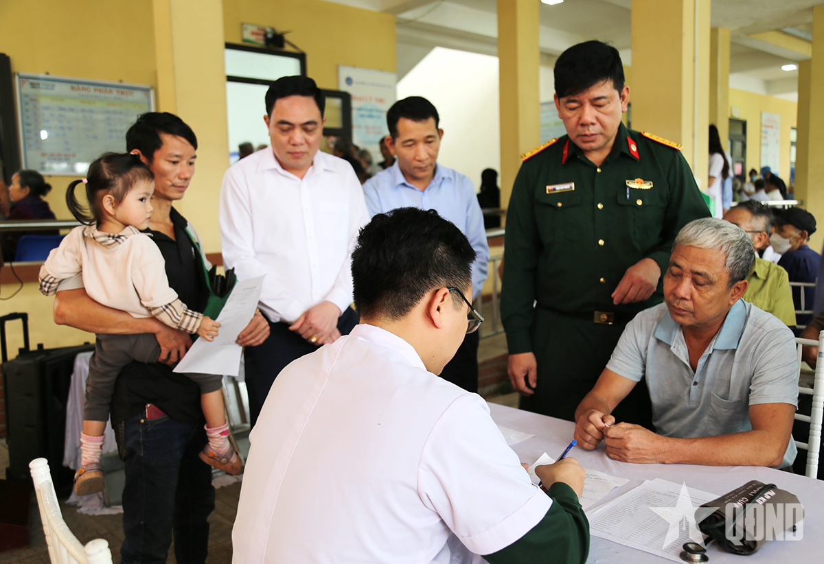 Ân tình ở Chân Mộng

